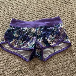 purple ivivva pattern shorts, size 8 ( girls )